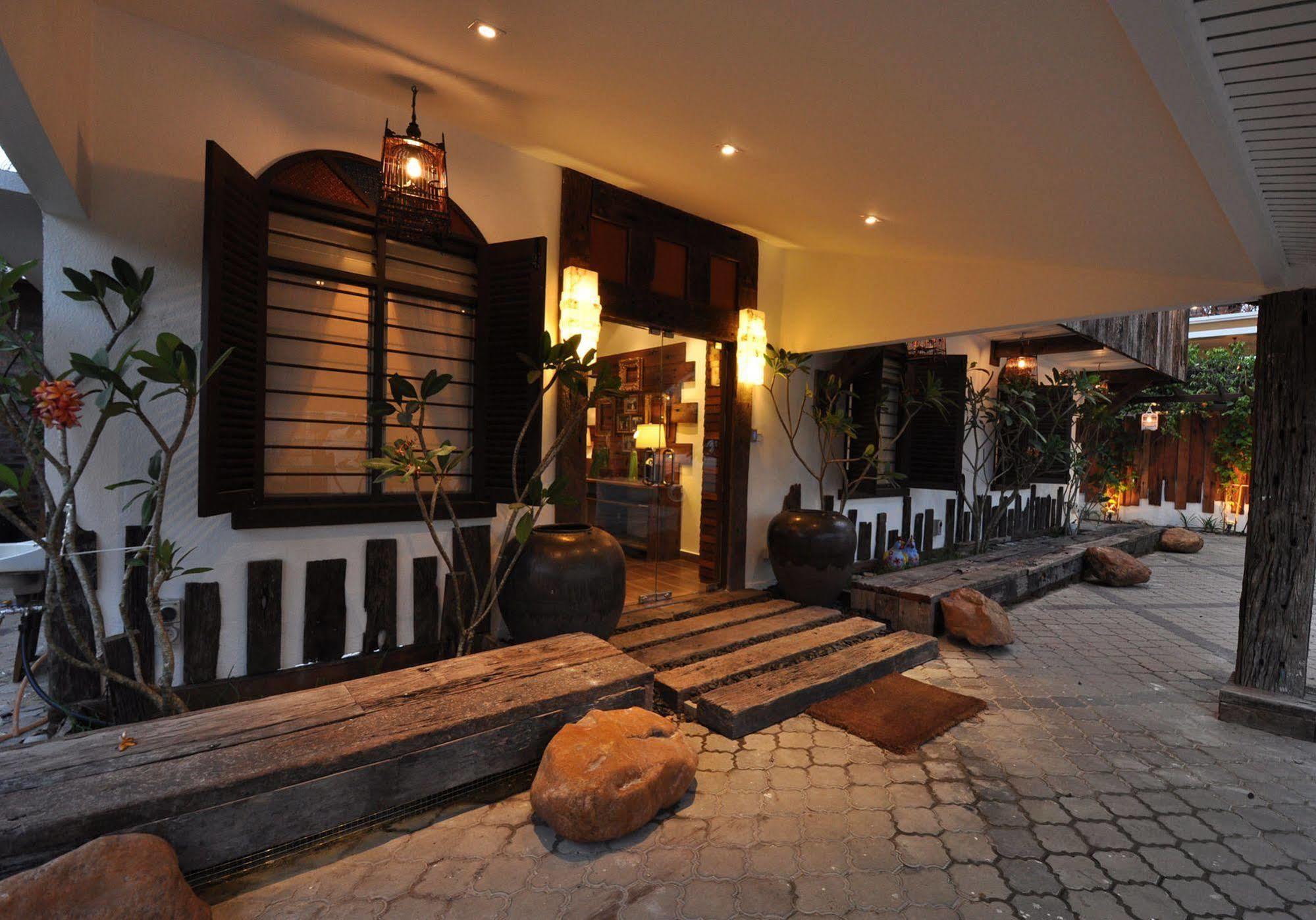 Npf Bali Villa Ipoh Exterior photo